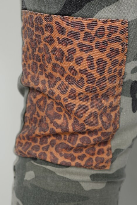 3/4-broek, comfortabele fit, camouflage, destroyed effecten, patches