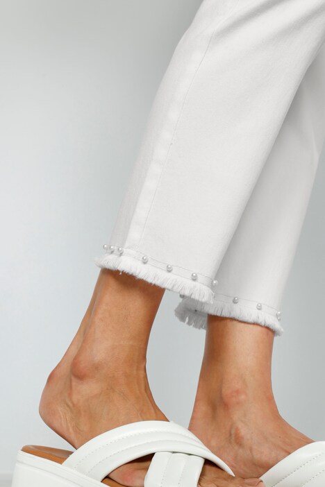 Jean 7/8 coupe Slim Fit à 5 poches, ourlet effiloché avec perles fantaisie
