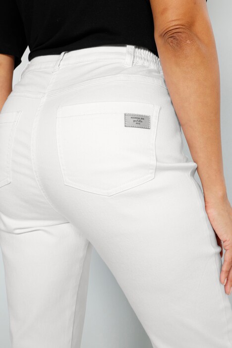 Jean 7/8 coupe Slim Fit à 5 poches, ourlet effiloché avec perles fantaisie