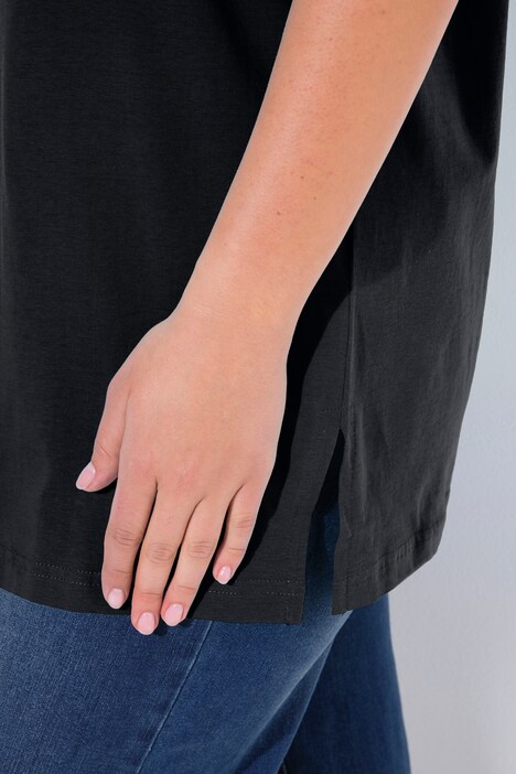 T-shirt, coupe Relaxed. Encolure V et manches courtes