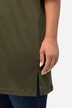 T-shirt coupe Relaxed Fit, décolleté en V et manches courtes