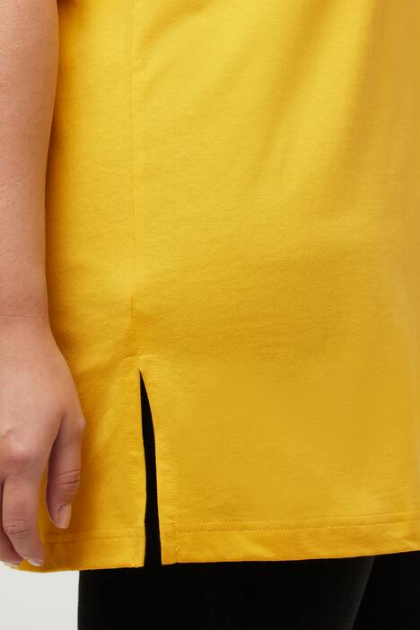 Basic V-Neck Relaxed Fit Short Sleeve Tee