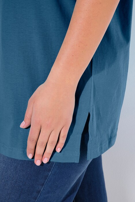 T-shirt, coupe Relaxed. Encolure V et manches courtes