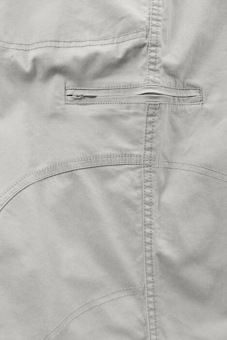 Seamed Cargo Pocket Crop Stretch Pants