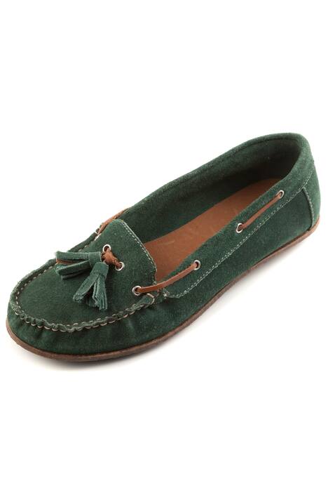 mocassins
