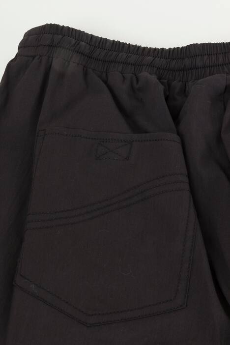 Badeshorts mit Taschen und Kordelzug