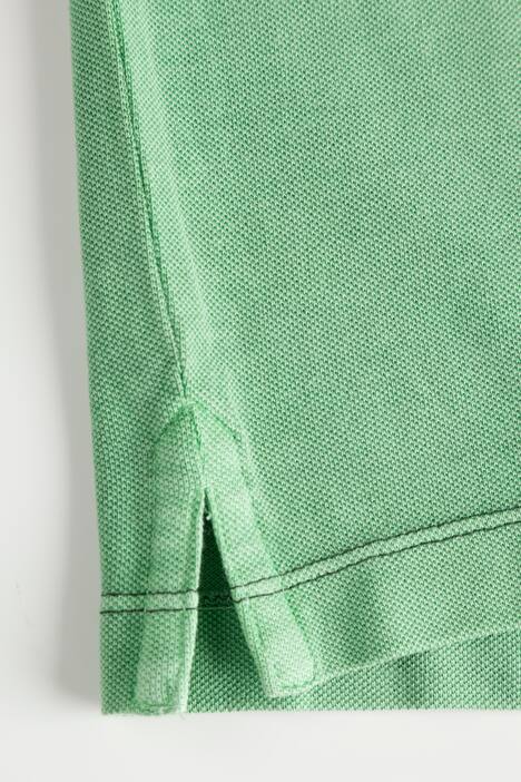 Poloshirt mit geblümtem Unterkragen, Stickerei auf der Brust, Colornähten