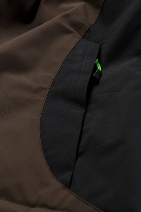 Regenjacke, grüne Farbakzente, Kapuze abnehmbar
