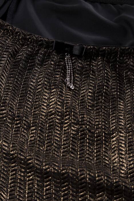 String, Strickoptik, Strassanhänger