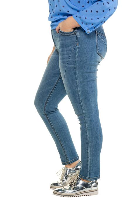curvy jeans