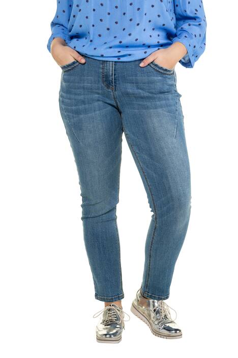curvy jeans
