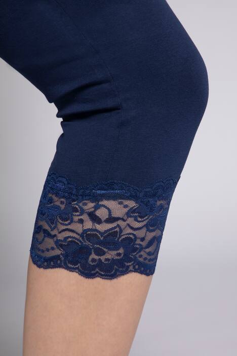 Lace Trim Elastic Waist Stretch Knit Capri