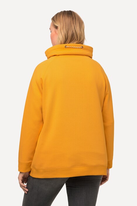 Camiseta sport, cuello alzado ancho, bolsillos, mangas largas raglán