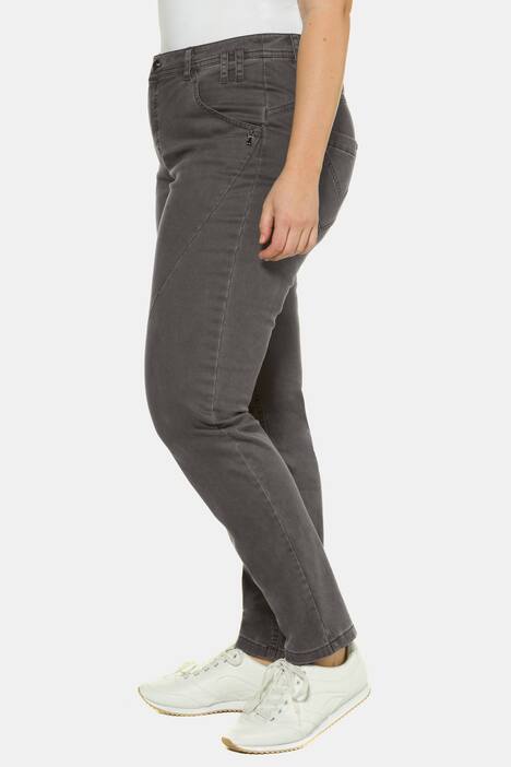 curvy pants