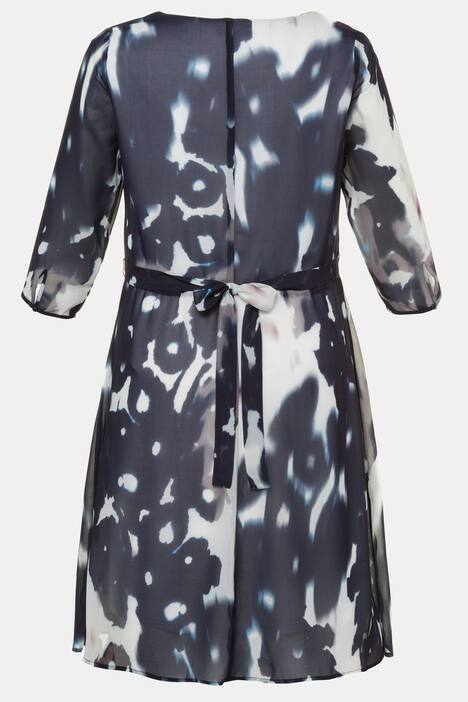 Kleid, Chiffon-Oberlage, Bindegürtel, transparenter 3/4-Arm