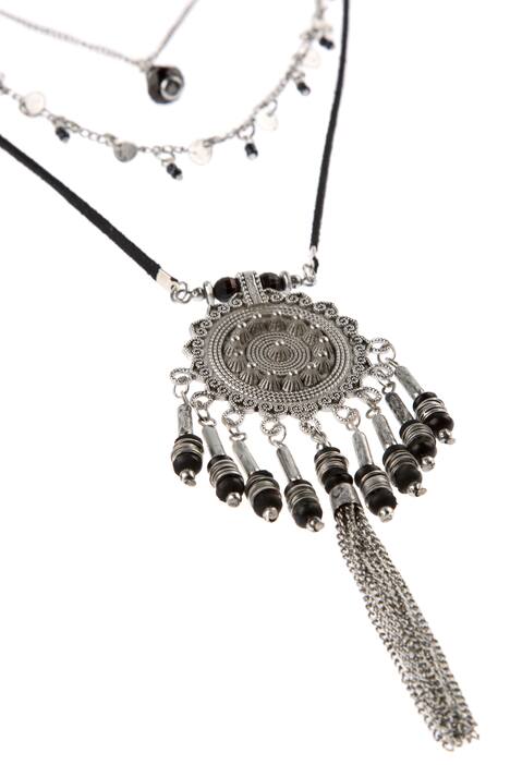 Ketting, meerrijig, amulet, sierkwastje