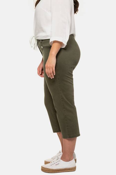 Mony Soft Stretch Capri Pants
