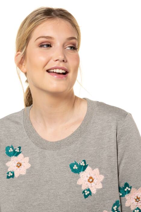 Sweatshirt, regular, gestikte patches, sierkralen