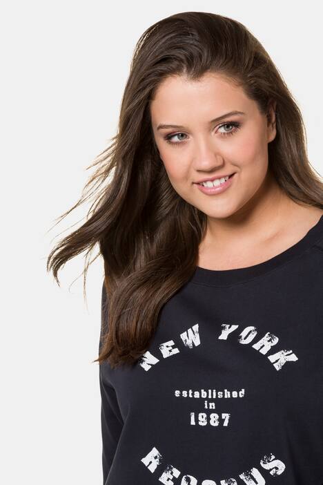 Vintage Look New York Records Round Neck Tee