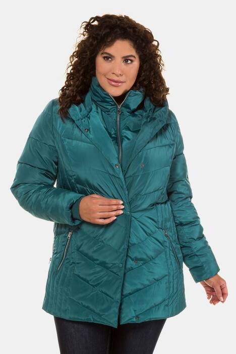 Steppjacke, Westeneinsatz, weite Kapuze