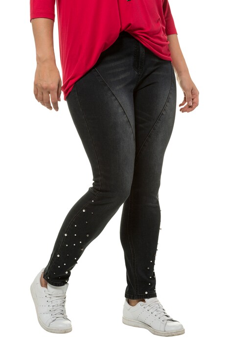 Pearl Accent 5 Pocket Curvy Jeans