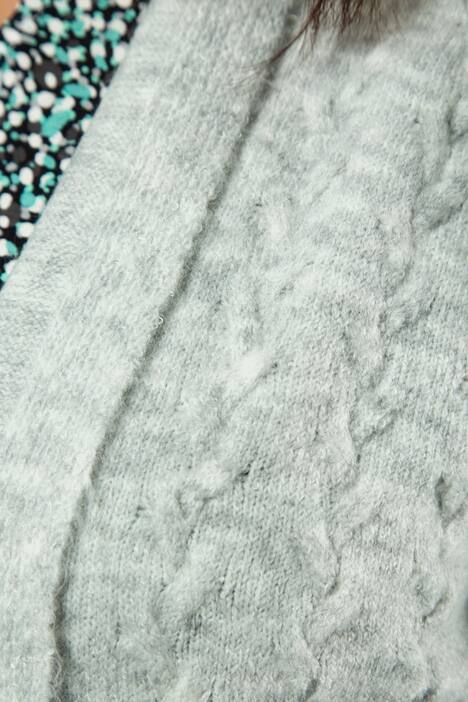 Strickjacke, vorne Zopfmuster, offene Form, Kelchkragen