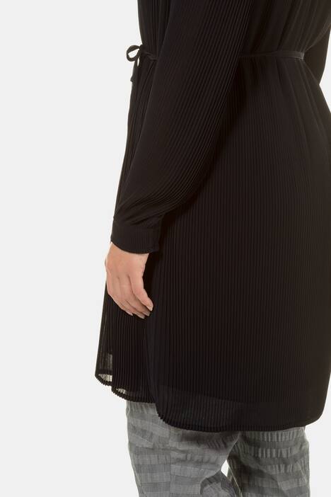 Plisseekleid, Gürtel, elastische Manschetten, selection