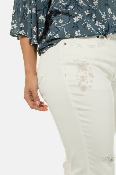 Jeans Mandy, Destroy-Effekte, Blütenstickerei