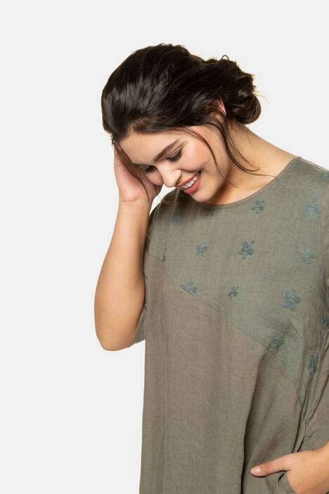 Kleid, Blütenstickerei, O-Silhouette, Leinenmischung