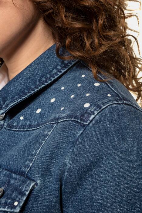 Jeansjacke, Perlenpunkte, Hemdkragen