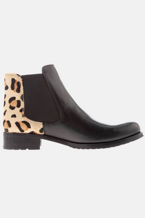 chelsea boots