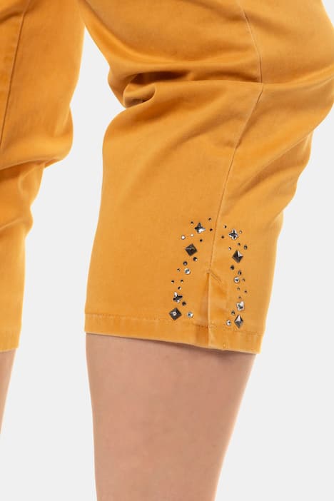 Mony Soft Stretch Capri Pants