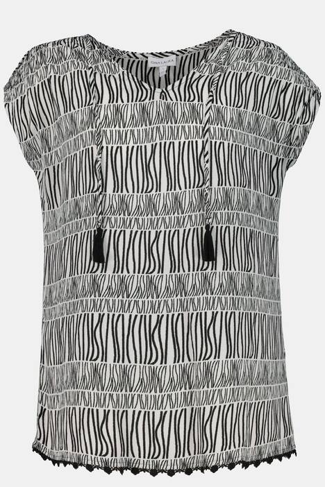 Bluse, gemustert, Smok-Details, V-Ausschnitt