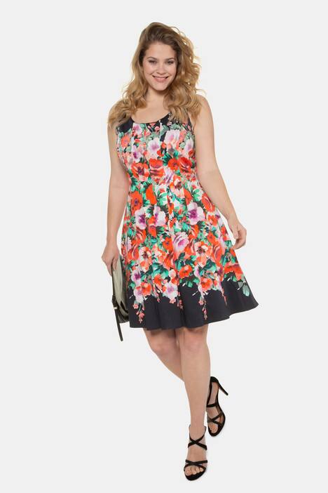 Kleid, Blütenmuster, ärmellos, Jersey-Unterkleid