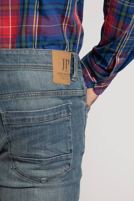 Jeans, kerniger 5-Pocket-Look, Used-Optik, Regular Fit