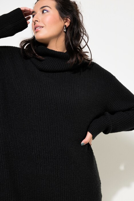 Pull tricoté oversize à col roulé, coupe longue à manches longues