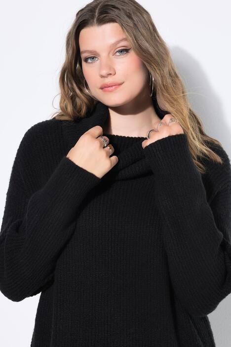 Long Cut Turtleneck Sweater