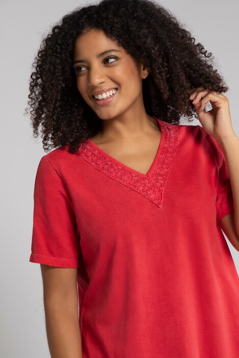 Crochet Trim V-Neck Cold Dye Slub Yarn Tee