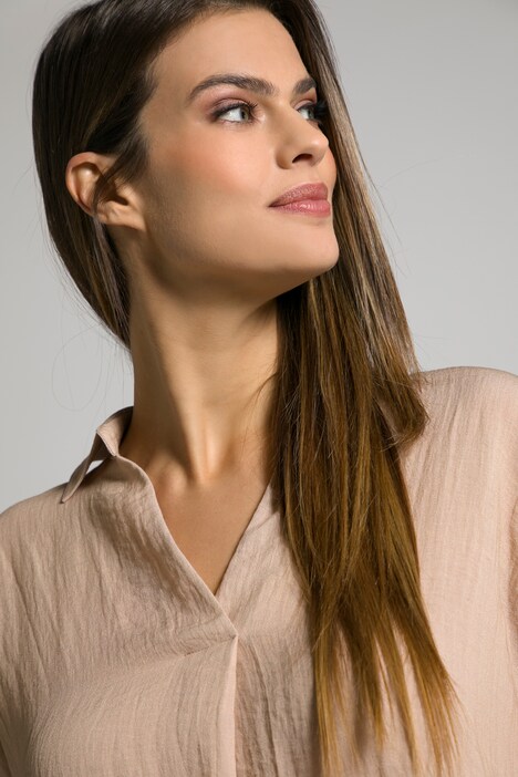Blouse, knopen aan de achterkant, oversized, decoratieve plooien, halve mouwen