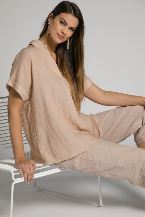 Blouse, knopen aan de achterkant, oversized, decoratieve plooien, halve mouwen
