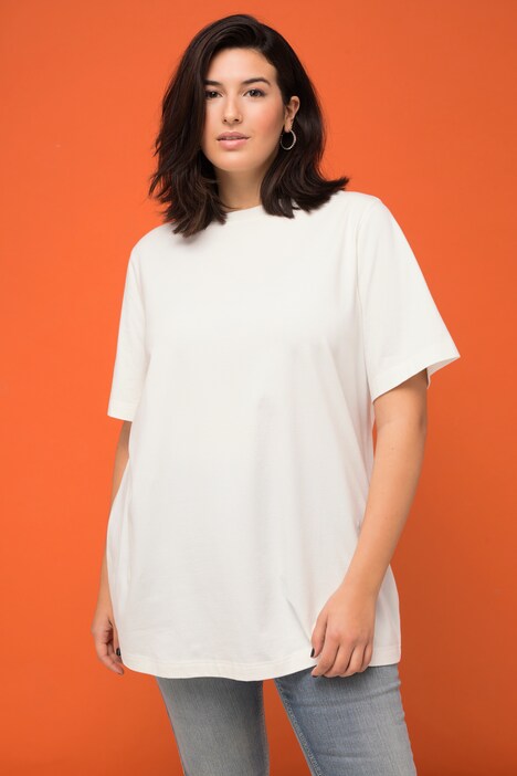 Maglia lunga con scollo a girocollo e mezze maniche