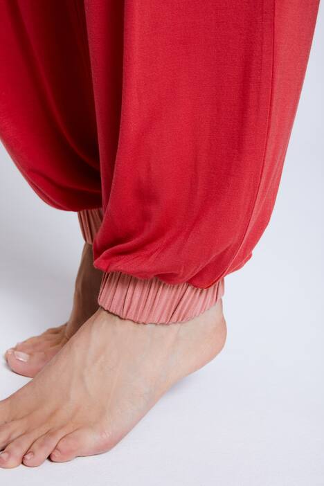 Pyjama, geblümtes Shirt, Zierschleife, lange Hose