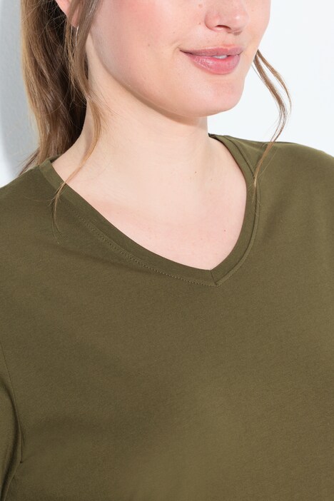 T-shirts en coton bio. Col en V et manches courtes. Lot de 2.