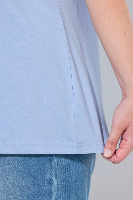 T-shirts en coton bio. Col en V et manches courtes. Lot de 2