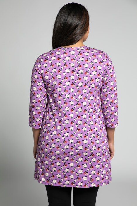 Maglia lunga con rose, scollo a V e maniche a 3/4