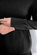 Høyhalset genser, brede, ribbestrikkede avslutninger, lange ermer