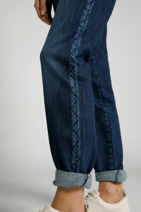 Jeans Tina, 5-Pocket-Form, dunkle Waschung, Laserdruck