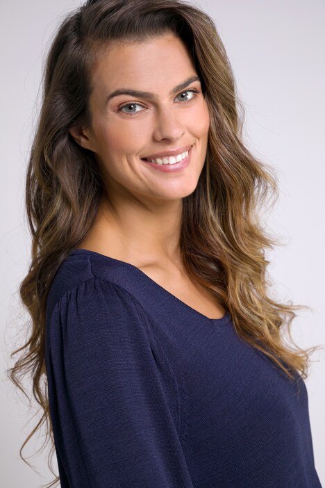 Pull, encolure carrée, manches longues cloches