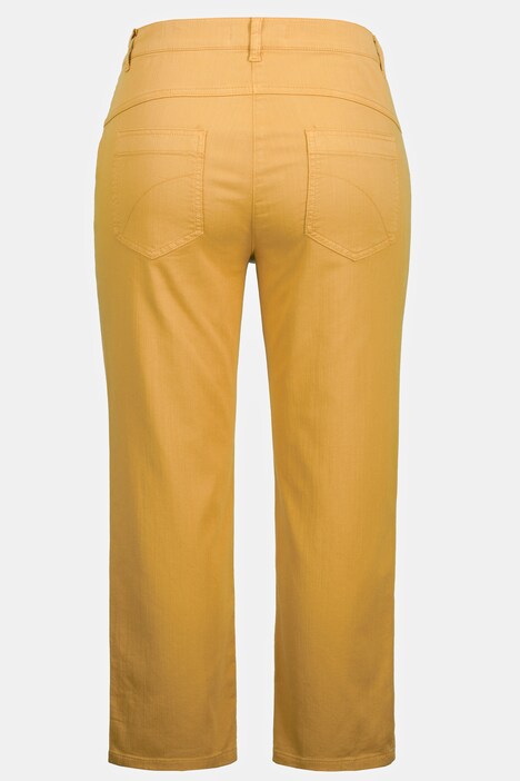 Jean 7/8 en coton bio. Bas de jambe fendu. Taille confortable.