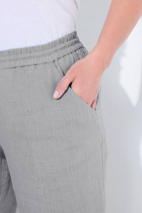 Pantalon 7/8 en lin, naturellement respirant. Taille élastique